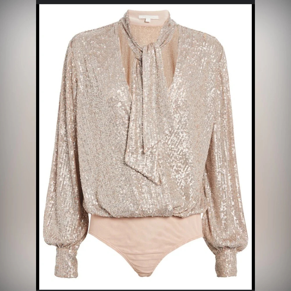 JONATHAN SIMKHAI
Sequin Embellished Tie Neck Bodysuit